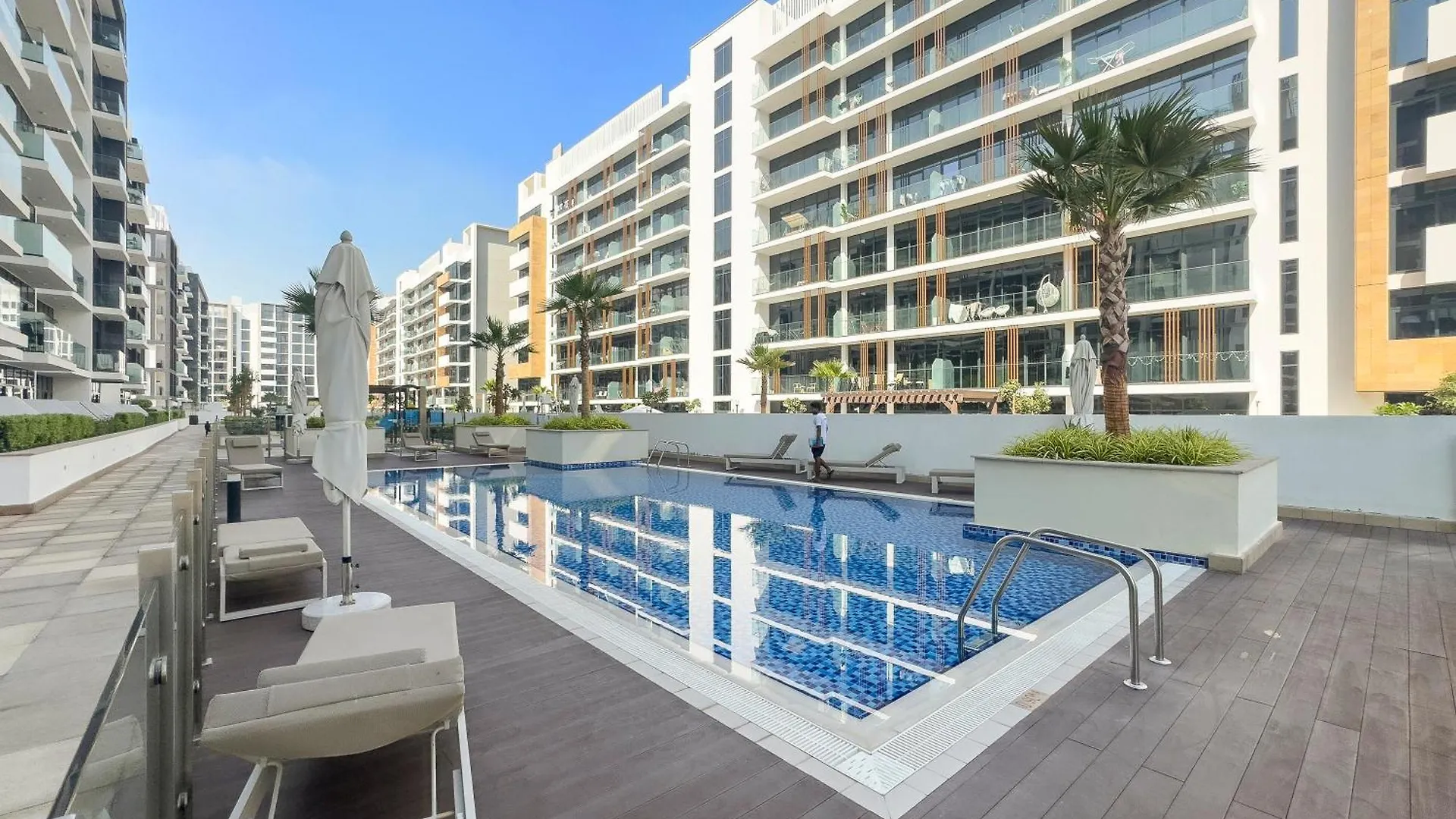 Daire Studio Azizi Riviera 28 Community View Dubai